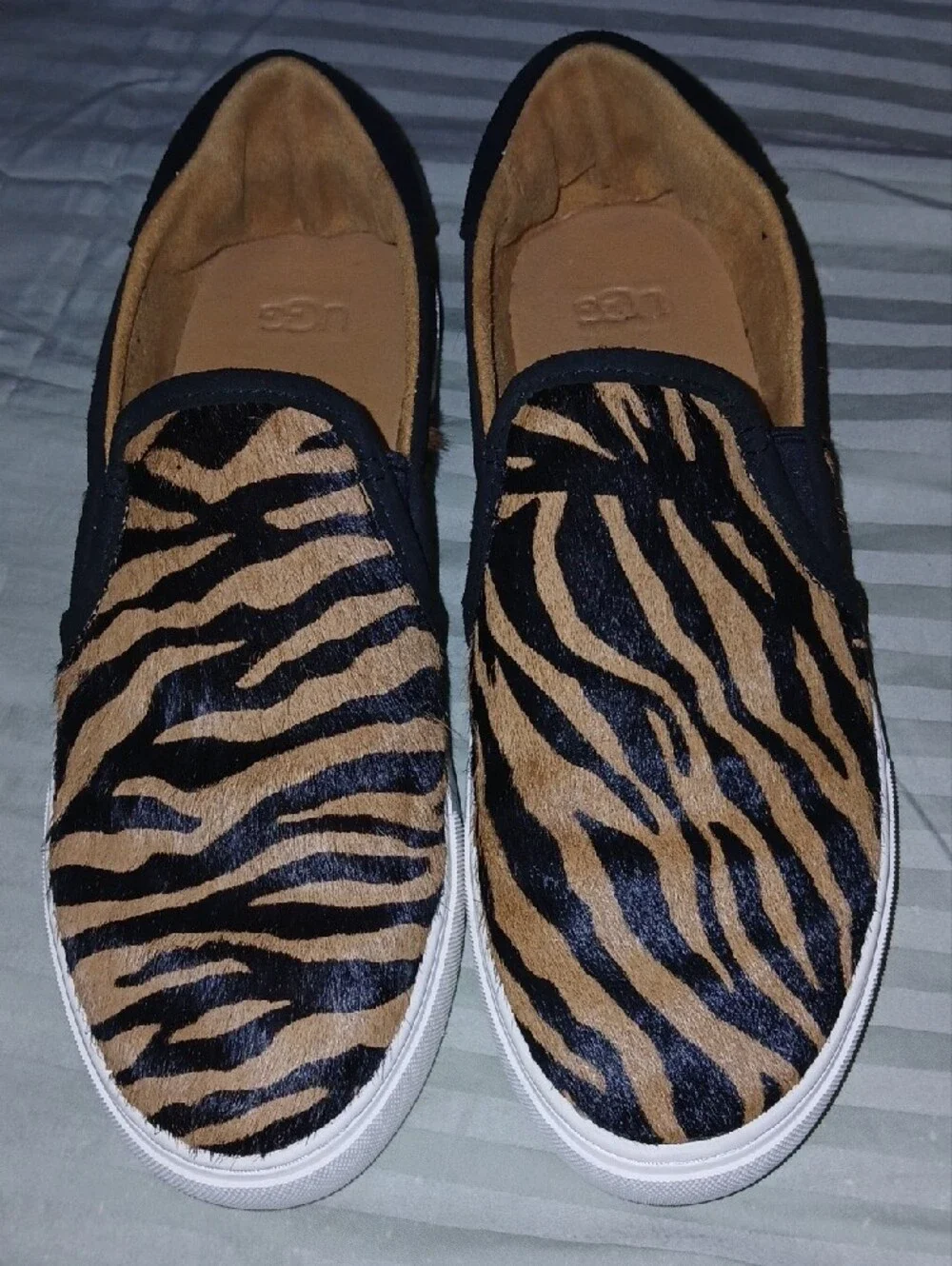 Womens UGG Cahlvan Tiger Print Calf Hair Slipon White Platform Sole Shoes Sz: 8